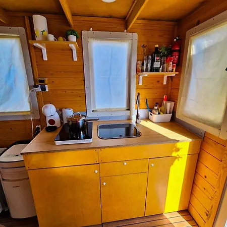 Houseboat Sardinia
